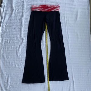 Red tie dye flare yoga pants